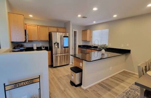 Sun City House | Charming 4 bed/3 bath house, full amenities!