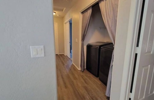 Sun City House | Charming 4 bed/3 bath house, full amenities!
