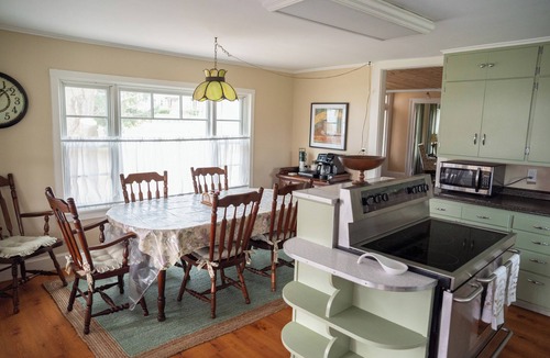 Naples Other | Charming 4-bed Farmhouse. Minutes to Bristol Mountain, Finger Lakes, Wineries.