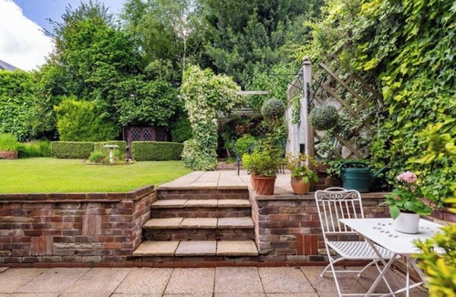 Epping House | Charming 4-Bed Home in Epping