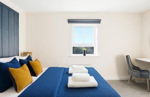 Leicester House | Charming 4 Bed in Leicester - Garden - Parking