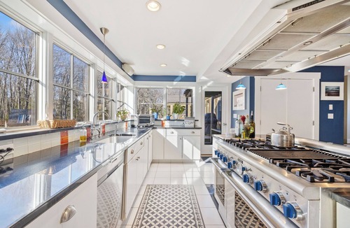 West Kennebunk House | Charming 4 bedroom fully equipped house.