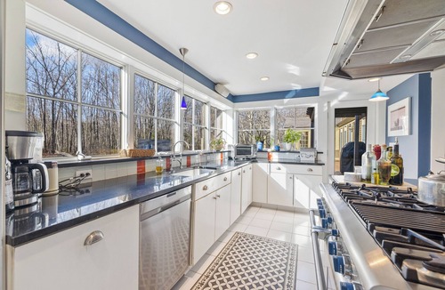 West Kennebunk House | Charming 4 bedroom fully equipped house.