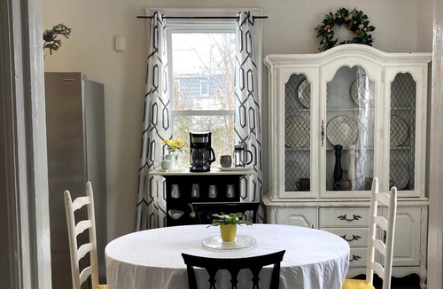 Downtown Niagara Falls House | Charming 4-bedroom Victorian house. Great location~Enchanting Niagara Falls USA