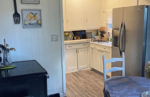 Downtown Niagara Falls House | Charming 4-bedroom Victorian house. Great location~Enchanting Niagara Falls USA