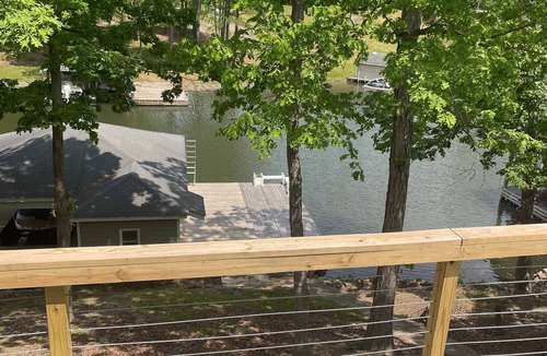 Semora House | Charming 4-bedroom 3-bath house on beautiful Hyco Lake with boat dock.