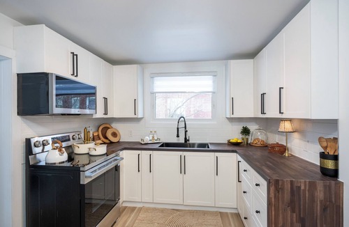 Thunder Bay House | Charming 4 Bedroom Home In Thunder Bay