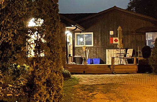 Buckhorn Cottage | Charming 4-bedroom cottage in beautiful Buckhorn with AC