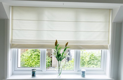 Fifield Cottage | Charming 4-Bedroom Cottage in Windsor with Parking