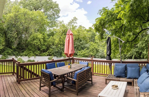 Excelsior House | Charming 4-bedroom, family-friendly home in Excelsior. Walkable to everything.