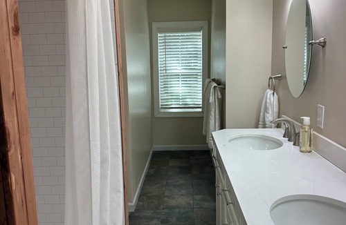 Celina Other | Charming 4-bedroom farmhouse on 11 acres, Pool, AC, Fire pit and WiFi in Celina