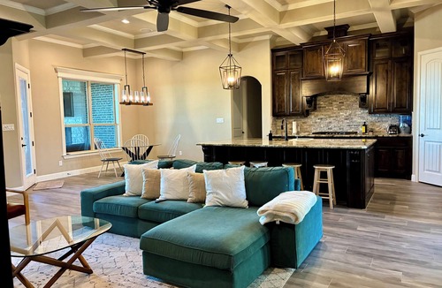 Dennis Other | Charming 4-bedroom farmhouse in lovely Aledo with Pool, Hot Tub & Fire Pit