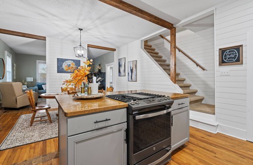 Greenwood House | Charming 4-bedroom house with AC and WiFi in lovely Greenwood