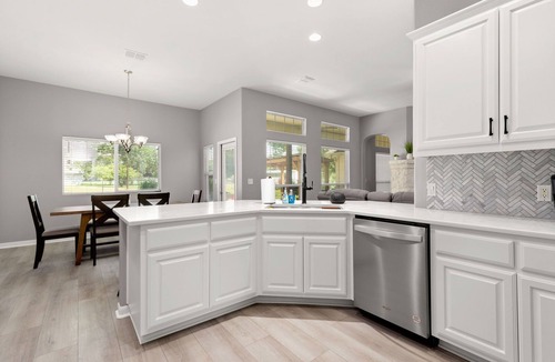 McQueeney House | Charming 4 Bedroom House near Lake McQueeney