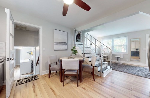 Merry Oaks House | Charming 4-bedroom home with garage and Wi-Fi in Nashville