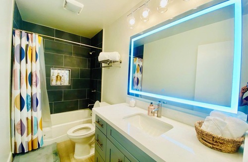 Placentia House | Charming 4-bedroom house with POOL, WiFi and in delightful Placentia