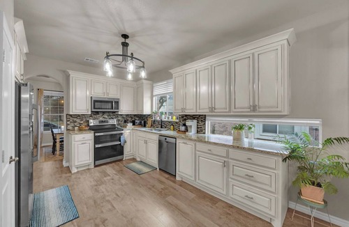 Burleson House | Charming 4-bedroom house with Pool in cozy Burleson