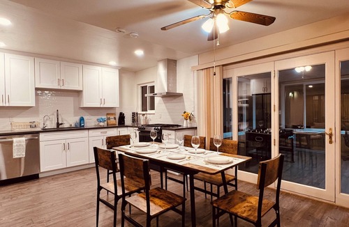 Castro House | Charming 4-bedroom house with AC in West San Jose