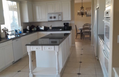 Temecula House | Charming 4-bedroom house with AC and WiFi in peaceful Temecula