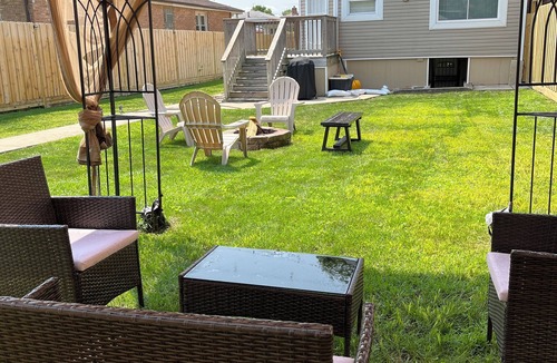 Auburn Gresham House | Charming 4-bedroom house with WiFi and AC in amazing Chicago