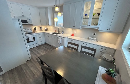Pinawa House | Charming 4-bedroom house with WiFi and AC in beautiful Pinawa