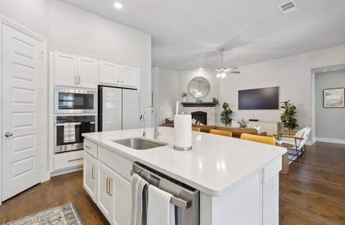 Anna House | Charming 4-bedroom house in Anna - 12 minutes away from McKinney