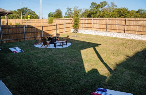 McNeil House | Charming 4-bedroom house in fabulous Austin. Minutes from Downtown, Domain, & UT