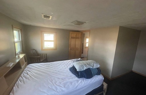 Boyd County House | Charming 4-bedroom house located in a peaceful setting in Lynch