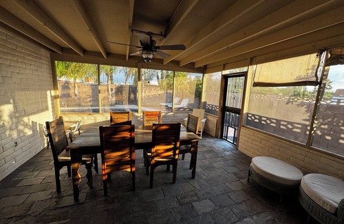 El G.H.E.K.O. House | Charming 4-bedroom house in brilliant Tucson with WiFi, AC swimming pool.
