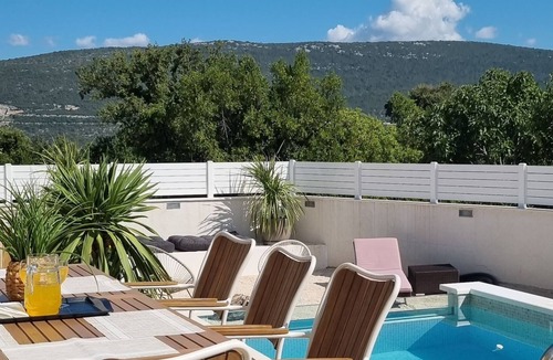 Ston Villa | Charming 4-bedroom villa with AC, WiFi in lovely Duba Stonska