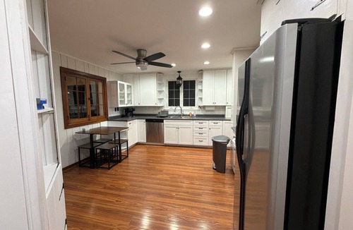 Armstrong House | Charming 4 bedroom Lakefront Home with Peaceful Views