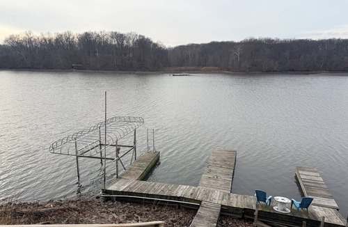 Armstrong House | Charming 4 bedroom Lakefront Home with Peaceful Views
