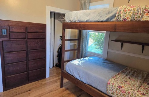 Elkland Other | Charming 4 Bedroom Ozark Farmhouse