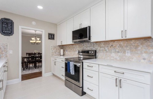 High Point House | Charming 4-Bedroom Retreat House