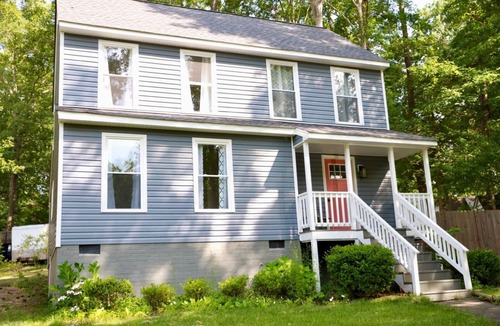 Midlothian House | Charming 4-bedroom house with WiFi, AC in pleasant Chesterfield