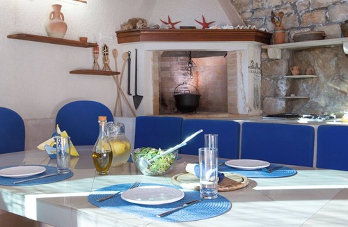 Lozica Villa | Charming 4-bedroom Villa Lucia in Lozica with WiFi, AC, and Private Beach