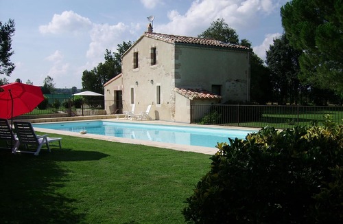 Roumens House | CHARMING 4* detached HOUSE PRIVATE HEATED SALT SWIMMING POOL