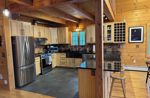 Carrabassett Valley Ski Chalet | Charming 4-bedroom mountainside chalet on Sugarloaf golf course