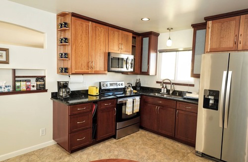 Cambrian House | Charming 4B/2B near Cambrian - Work or vacation ready!