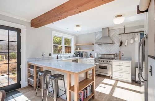 Miller Park House | Charming 4B2B SFH close to CapHill w/Backyard