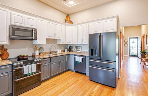 Prescott House | Charming 4Bedroom Home