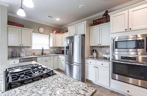 Fayetteville House | Charming 4BR Haven: Close to University & Downtown