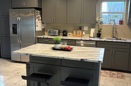 North Loop House | Charming 4BR Home: Prime Spot in North Loop, Close to Everything