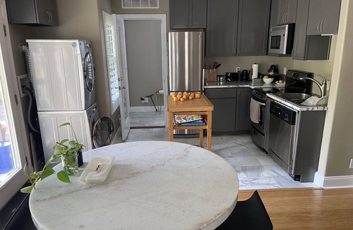 North Loop House | Charming 4BR Home: Prime Spot in North Loop, Close to Everything