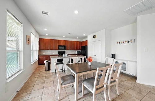 Atascocita House | Charming 4BR Oasis on Rosehill Summit｜Large Fenced Yard｜Garage｜Pet Friendly