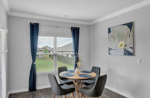 Capshaw House | Charming 4BR Ranch-Style Home Corner Lot