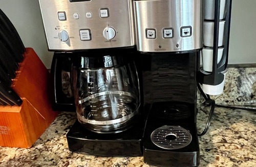 Bardstown House | Charming 4BR w/Fire Pit + Next to Barton 1792