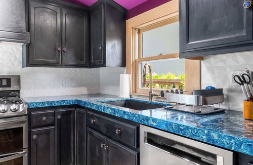 Westside Santa Cruz House | Charming 5 BD Victorian House by Beach Boardwalk