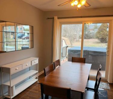 Parkville House | Charming 5 Bed with Spacious Yard with HotTub