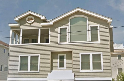 Holgate House | Charming 5-bedroom beach house in Holgate - for families only